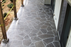 Stone-Edge-Surfaces-decorative-concrete-overlay-front-porch-100_0808